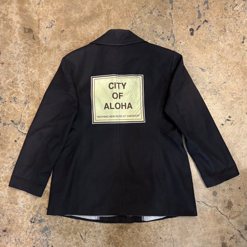 KLEIN / CITY OF ALOHA MID LENGTH DOUBLE BREASTED TRENCH